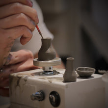 Load image into Gallery viewer, Mini Wheel Throwing Machine Set 迷你拉坯機套裝