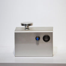 Load image into Gallery viewer, Mini Wheel Throwing Machine 迷你拉坯機